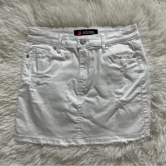 Ripped High-Waisted White Wash Jean Mini Skirt Size Medium - Picture 2 of 14